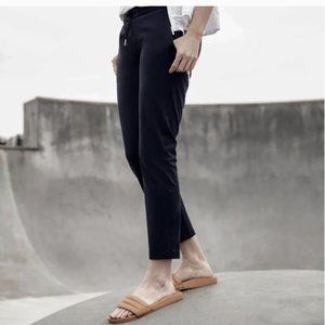 Lululemon on the Fly Pants